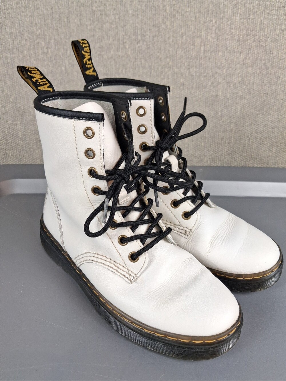Dr. Martens Boots 6 White Leather Zavala Combat 7-Eye AirWair Lace Up Punk Goth